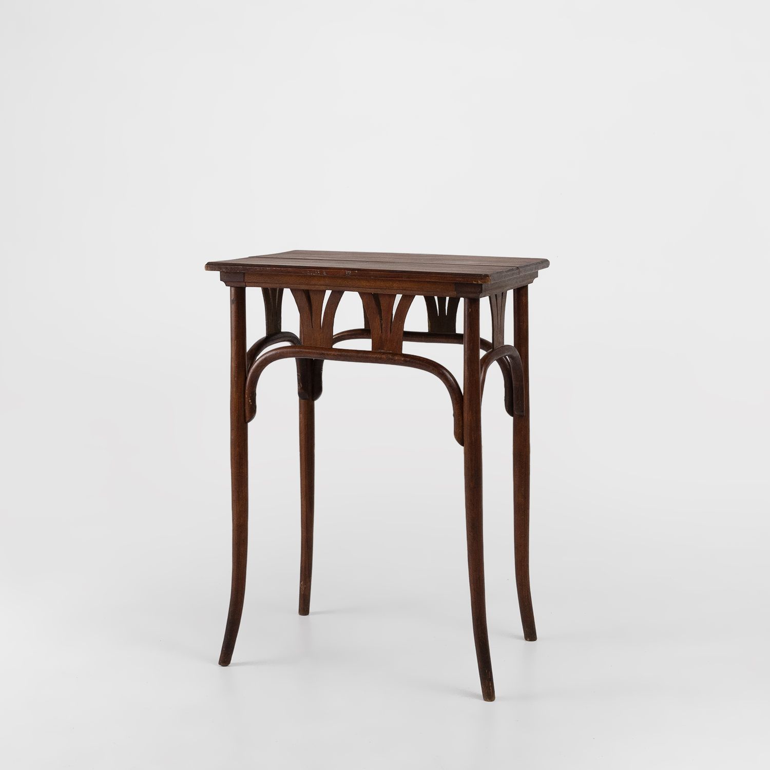 J. & J. Kohn art nouveau side table in bentwood, Austria ca. 1910-img